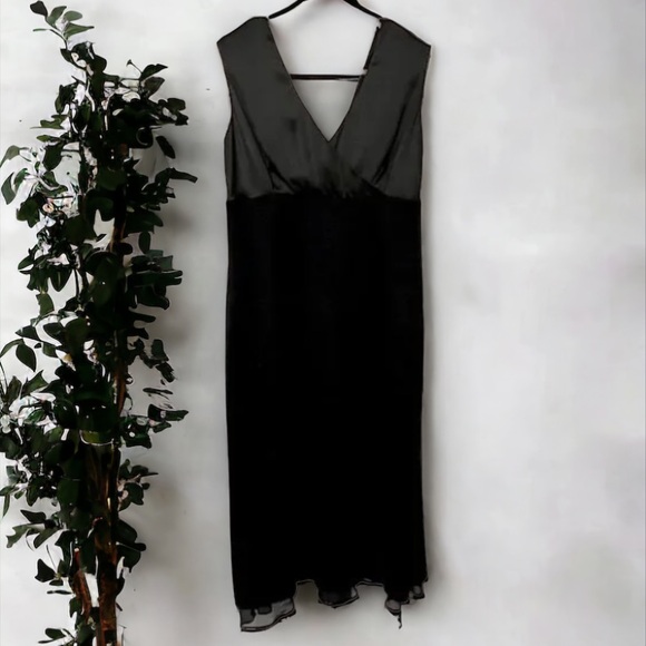 St. John Evening Black Formal Silk Cocktail A-Line Party Dress Size 8 - Picture 4 of 11